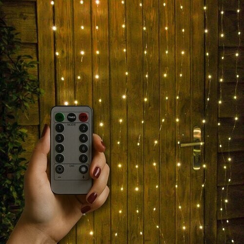 Tweedekans Giftmas Lichtgordijn – 200 LED’s Warm Wit – 1x2M – Voor Deur of Doorgang – Binnen en Buiten– Afstandsbediening – Sfeerverlichting - Kerstverlichting