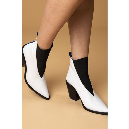 VENUS IS VEGAN dames vegan Enkellaars Rafaël Wit Zwart